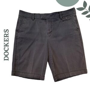 Dockers Black Mid Rise Curvy Fit Shorts | Chino | Size 10
